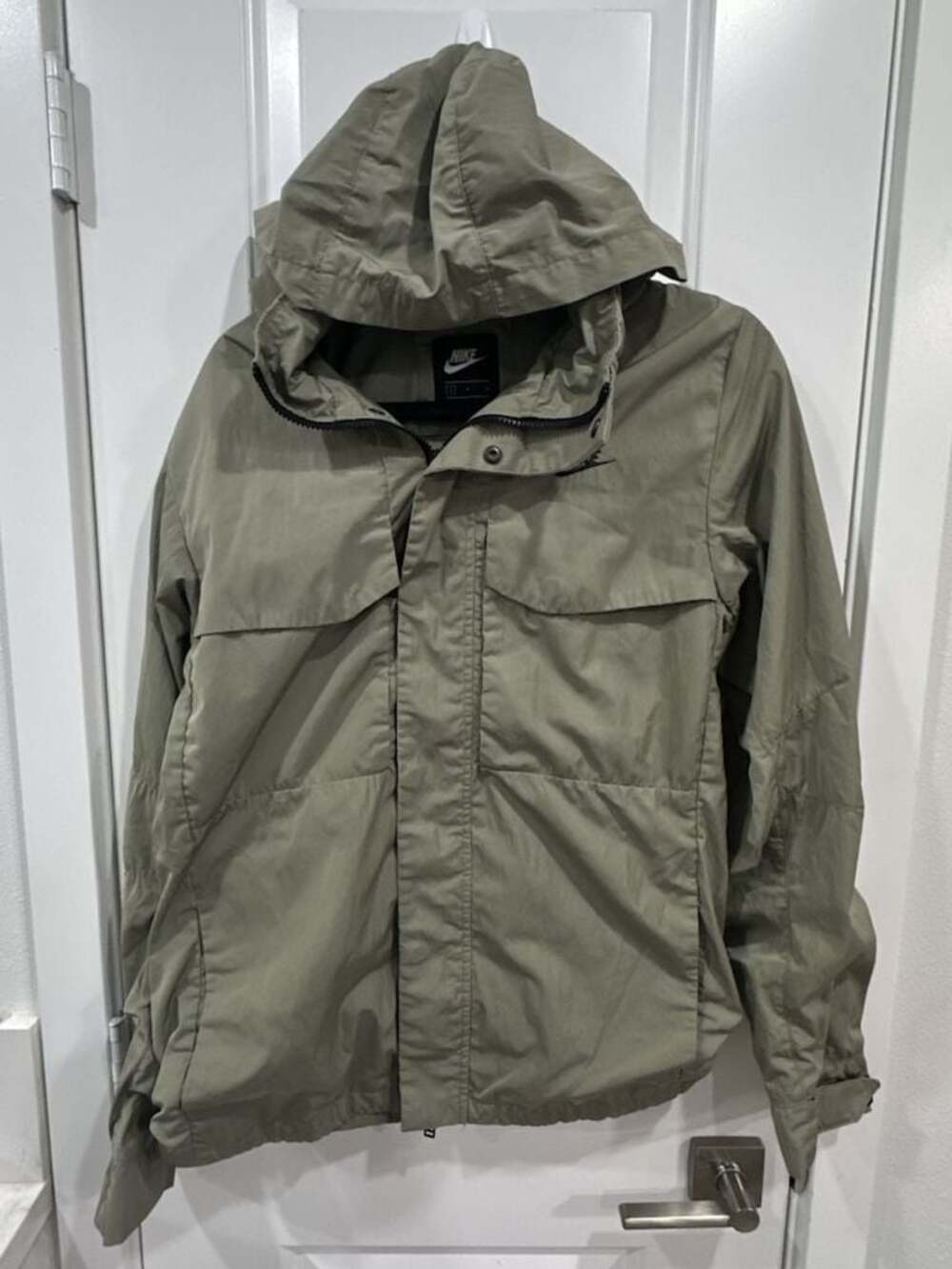 Nike Sportswear Premium Essentials Unlined M65 Hooded Jacket